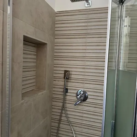 Dolcecasa - Re Di アパート